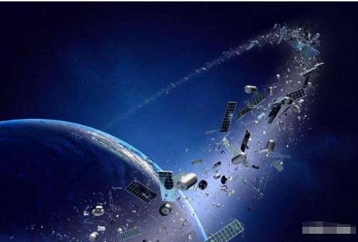 太空中又一次发生爆炸，68块碎片高速飞出，美军卫星拉响战备警报