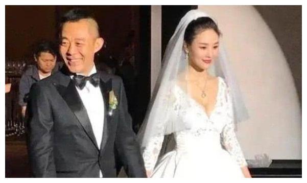 他是影帝级别的演员，却执着于“父女恋”，如今50岁也不老实！