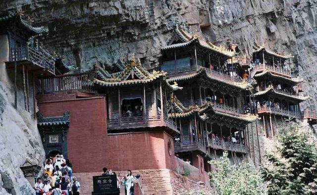 悬空寺的建筑秘密：岌岌可危十大建筑之一，依崖而建悬于半山之上