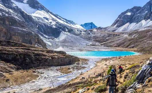 去一次稻城，便中毒一生，是情侣旅行圣地之最