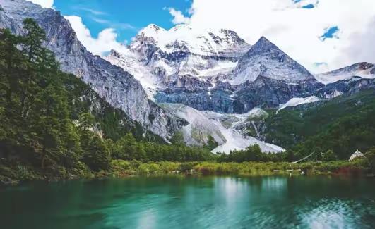 去一次稻城，便中毒一生，是情侣旅行圣地之最