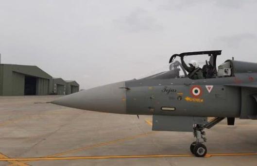 印度国产战机加快生产，已列装2个中队，零坠毁纪录何时会打破？