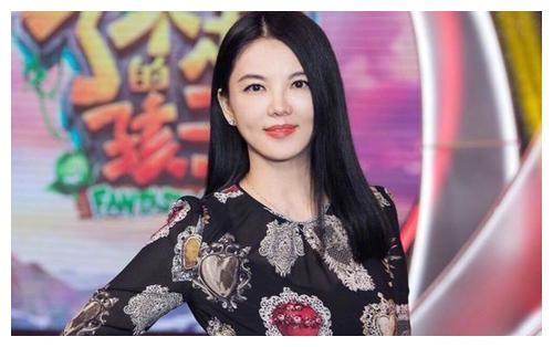 经历了李湘与他离婚又破产，李厚霖完成了男人的必修课