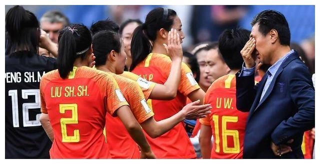 意外收获！贾秀全直言中国女足球员已有可喜变化，赢得球迷点赞！