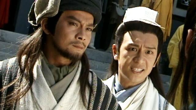 《天龙八部》武林大会，乔峰看透3个人，2个真朋友，1个真小人！