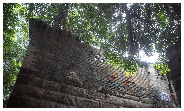 泸州最后那段老城墙，你觉它的归属将如何呢？