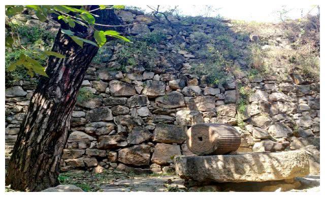 洛阳新安：隐在大山中的古村落，因石而居因寺得名，最大年岁586