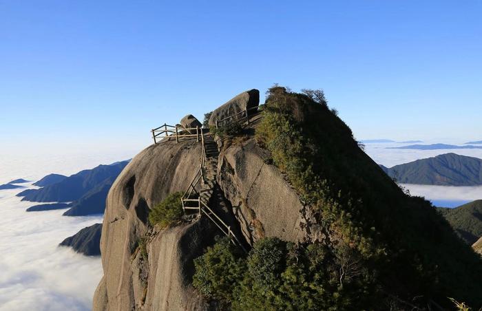 广西被忽略的一座山，是华南第一高峰，成为国家4A级景区