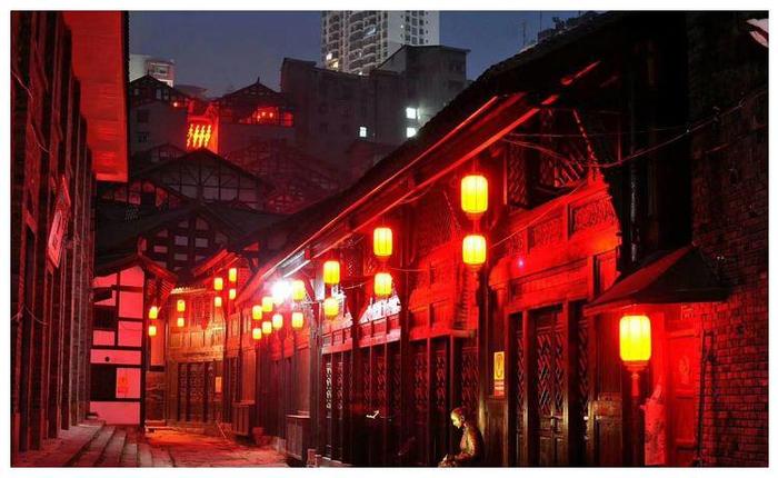 免费开放的重庆古镇，坐拥1314层“爱情天梯”，被美国当成功案例