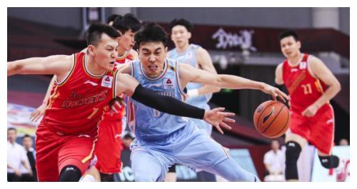 新疆男篮唐才育能够超越李根吗？如何评价他本赛季表现？