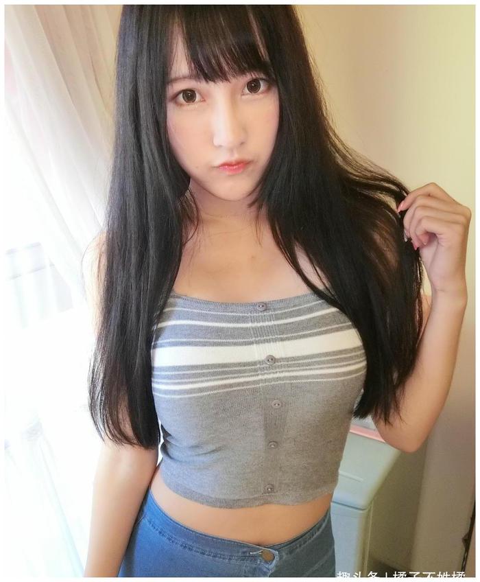 台湾美女性感自拍写真