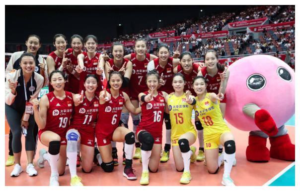 中国女排世界杯16人仅1人落选！3方面诠释原因，难成颜妮替补