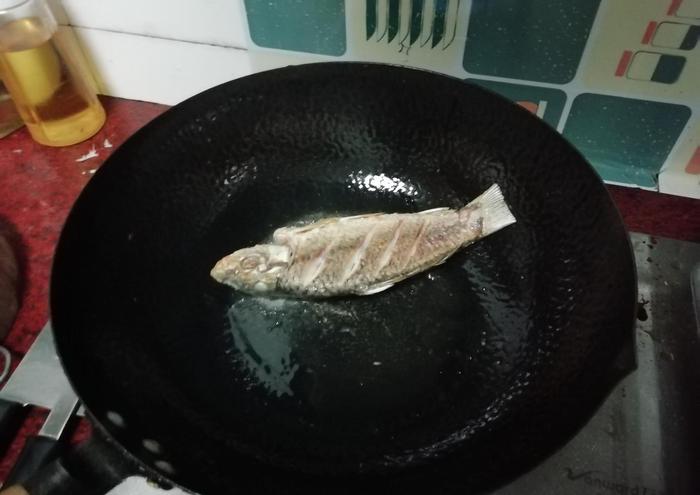广东人从不吃“这种鱼”，再廉价也不碰，其实味道鲜美营养佳！