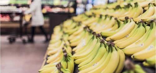为什么香蕉在家放一两天就坏了，而超市的却能放很长时间，看完