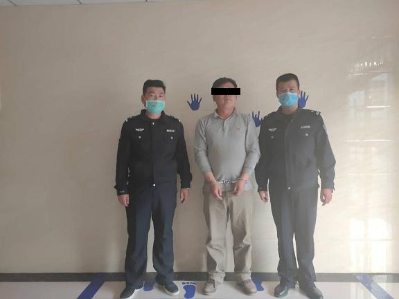 巴彦淖尔市杭锦后旗公安局成功抓获一名网上在逃人员