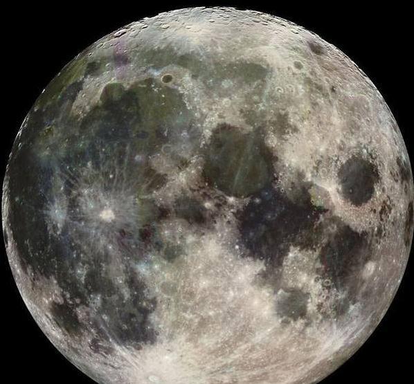 月球总是一面朝向地球，月球背面是不是永远黑暗？答案藏在日食中