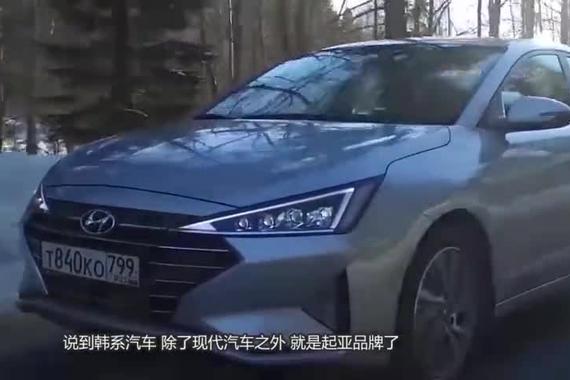 起亚终于爆发，新车比宝骏310还酷，开上街让哈弗H2无地自容