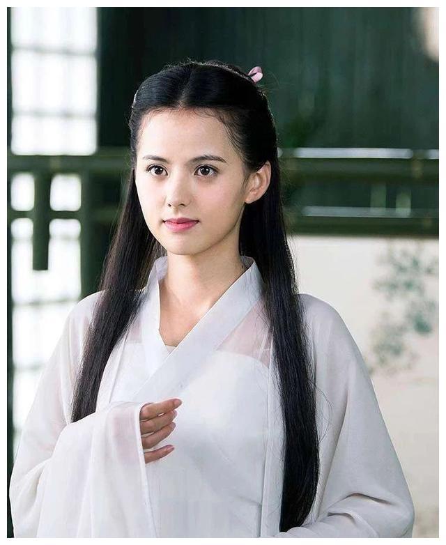 撞脸李若彤神似张柏芝、小龙女最适合人选，90小花要重新洗牌