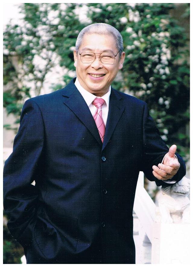 88岁老戏骨刘兆铭罕见外出精神奕奕，晚年遭TVB冷待至今仍不言退