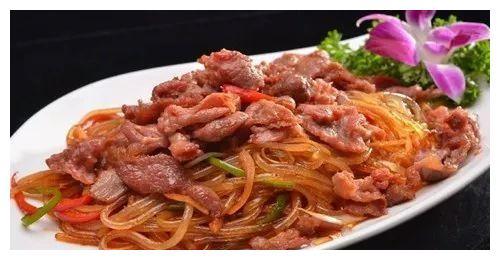 炒羊肉用哪个部位的肉好？羊肉串、扒羊肉呢？这篇文章告诉你
