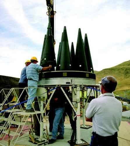 胖五火箭运载能力25吨，改造成导弹能装几枚核弹？东风41表示服了
