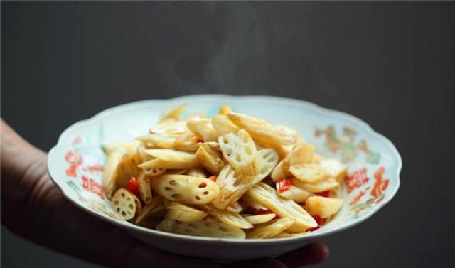 老婆产子岳父母来看望，我特意下厨做一桌菜，饭后都夸我好福气