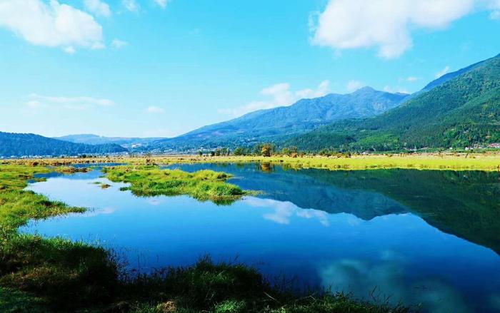 闻香女人：雨中万种风情，仙境北海湿地