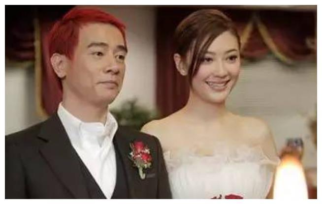 魏晨贾乃亮的求婚，黄晓明的求婚，最后一位的求婚像是“偶像剧”