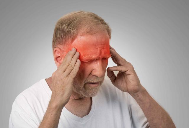 头痛也是疾病的信号？提醒：6个祸首，有的可不是小事，需警惕