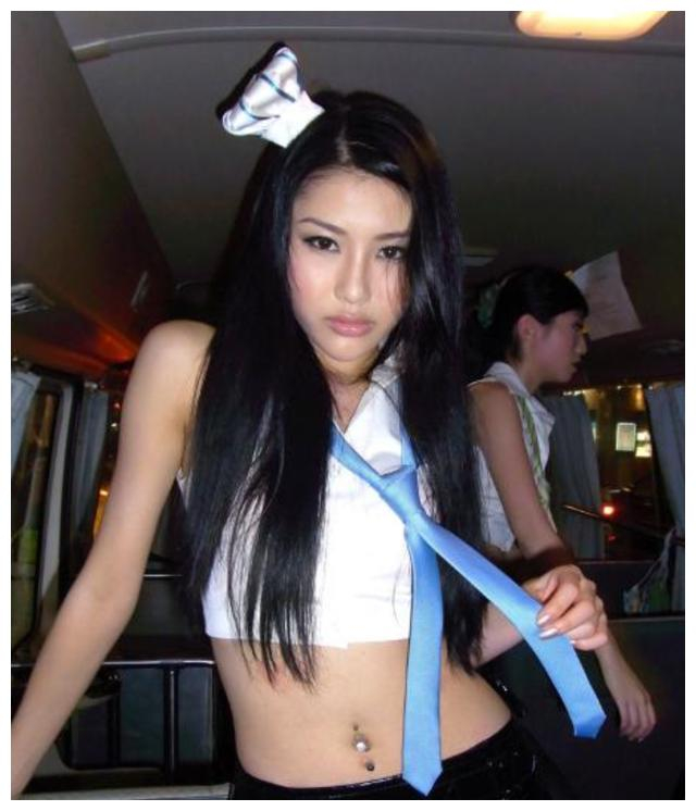 知名女星“过夜费”30万一晚，交易记录曝光，网友：太贵了吧！