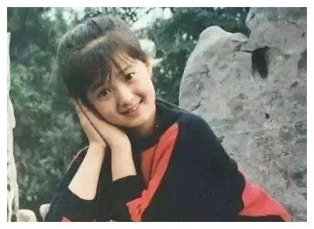 成功塑造华妃、樊胜美的蒋欣，16岁带父母北漂，21岁却在北京买房