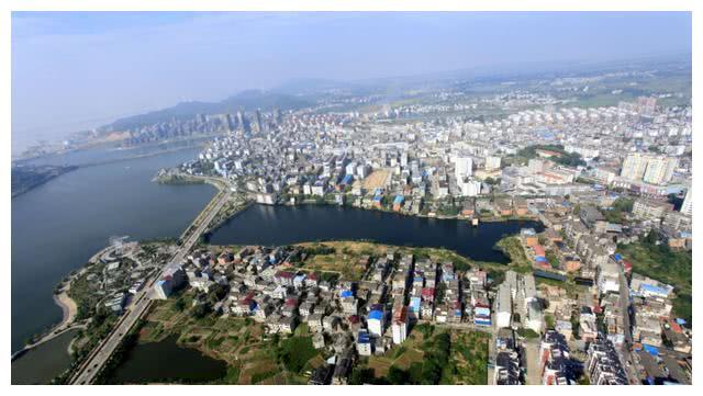江西人口最多的一个县城，总人口160万，旅游资源丰富未来可期