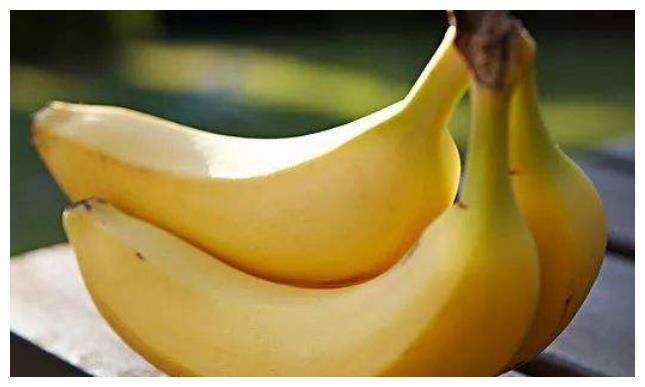 买香蕉，直的好还是弯的好？蕉农：牢记4点，保证新鲜，成熟度高