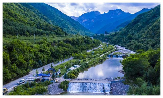 甘肃最美的3个小众旅行地，流泉飞瀑，峡谷幽深，真正的度假秘境