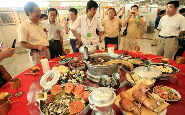 了解中国筵席的上菜顺序，菜点的上席，需要掌握以下7个原则