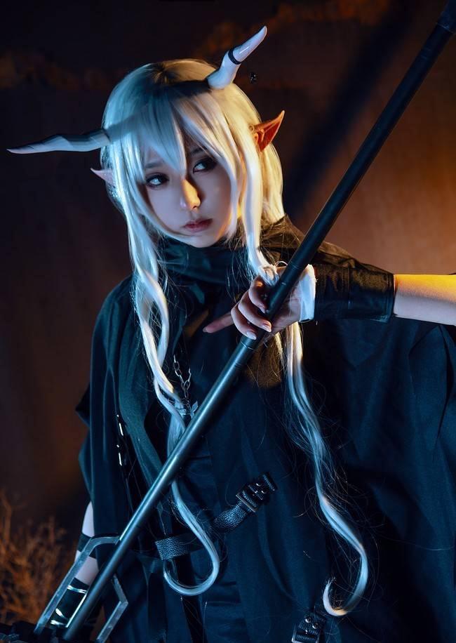 明日方舟 闪灵临光cosplay正片，一次看两个他不香吗？