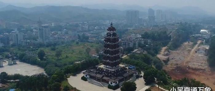 广东肇庆封开县广信塔，塔高55.8米，是肇庆市最高的“宝塔”