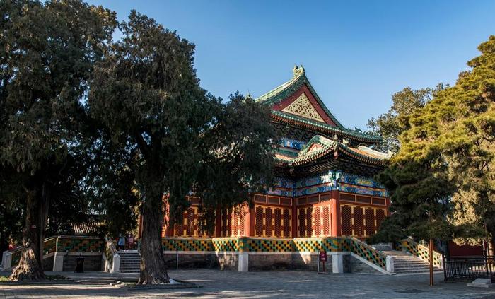 比北京故宫历史更悠久的“帝王禁苑”，气势恢宏，游客少来