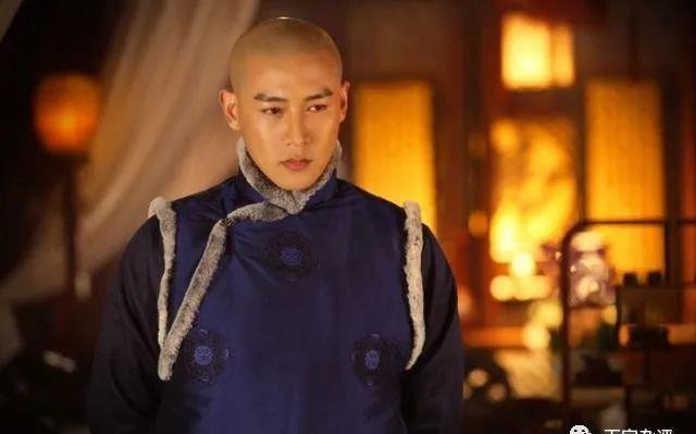 乾隆一心传位嫡子,但嘉庆仅是嫡六子,为何乾隆会传位嘉庆