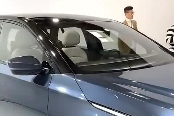 带你看车展拜腾M-Byte量产版，定位