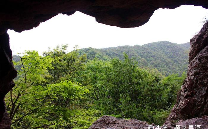 徐霞客曾游历四明山，游记却从宁海开篇，写到了四窗岩