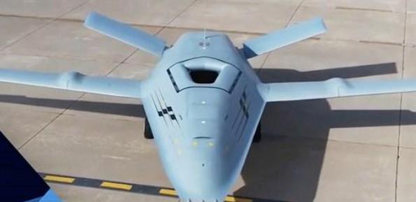 美海军首款无人机以加油机身份亮相，未来将助力F-35的作战