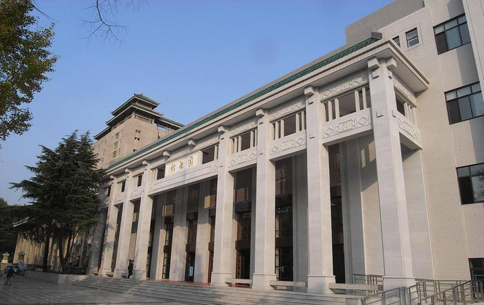 武汉四大高校的图书馆比拼，颜值与学识并存的向往之地