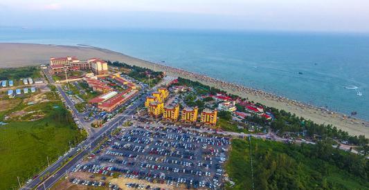 广西最大的半岛，有世界罕见的“黑金沙滩”，风景绝美还免门票