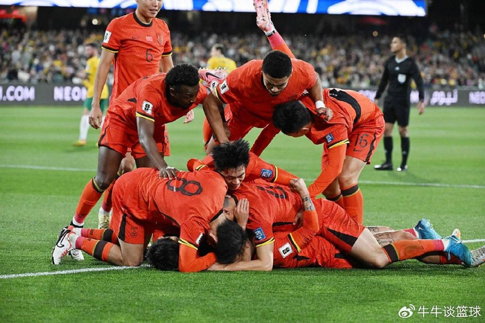 3连败垫底，国足1-3遭澳大利亚逆转，还能出线吗？幻想还是要有的