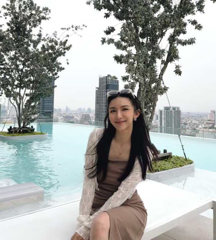 关枫馨晒童年全家福为爸爸关礼杰庆生 长大后觉得爸爸是型男