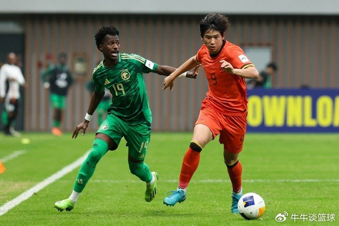 目睹国青遭绝杀，宋凯失望离场，曾豪言送国青留洋，如今无法兑现