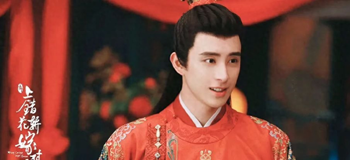 田曦薇，甜不过20年前的黄奕？