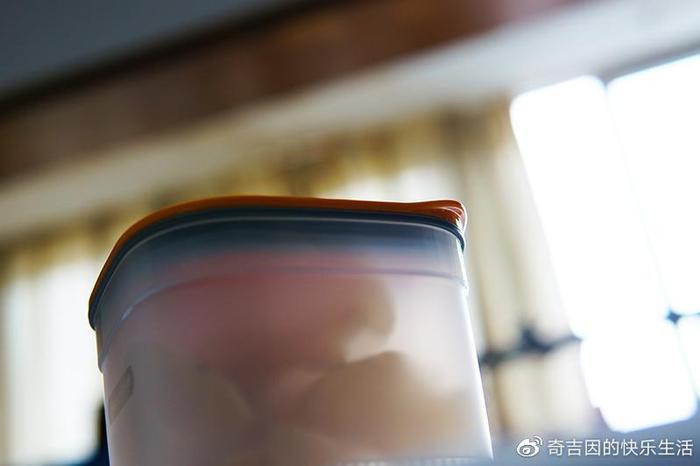 近视镜边缘是什么材质,近视镜边缘是什么材质的