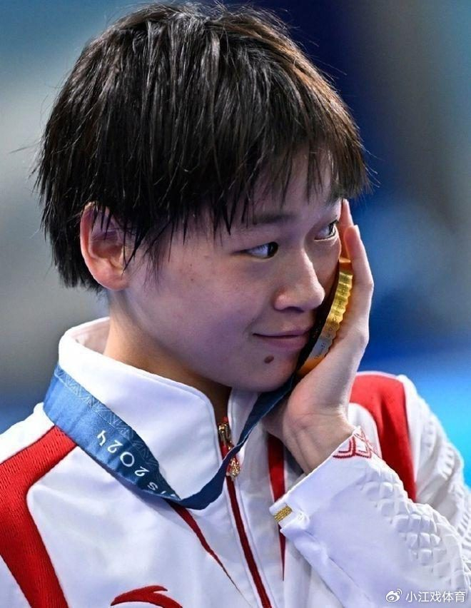 和小伙伴吃夜宵，全红婵会被处罚？陈芋汐透露队规，她不该犯错